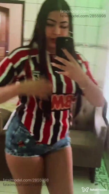 Acompanhante mulher morena (o) de olhos pretos em Cerejeiras - Milla Pinheiro