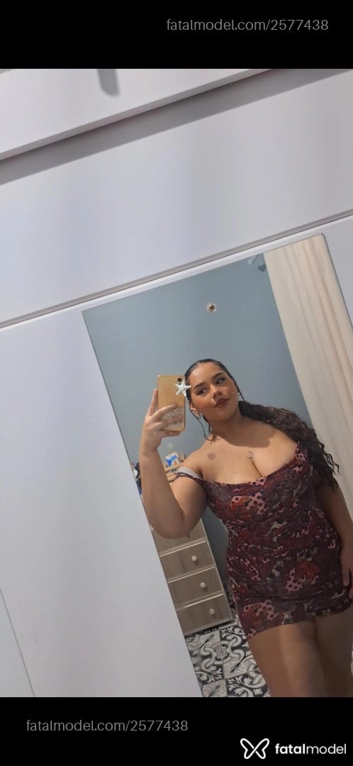 Acompanhante mulher morena (o) de olhos castanhos - Kaka Acompanhante mulher morena (o) de olhos castanhos - Kaka