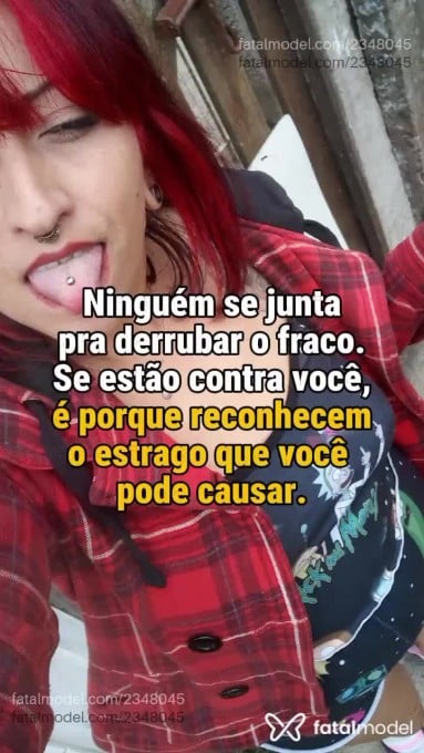 Acompanhante mulher com cabelo castanho de olhos castanhos em Guaratuba - Trixxcwb