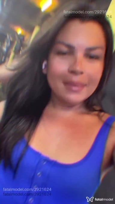 Acompanhante mulher trans com cabelo castanho de olhos castanhos em Limoeiro do Norte - Agatta Lira