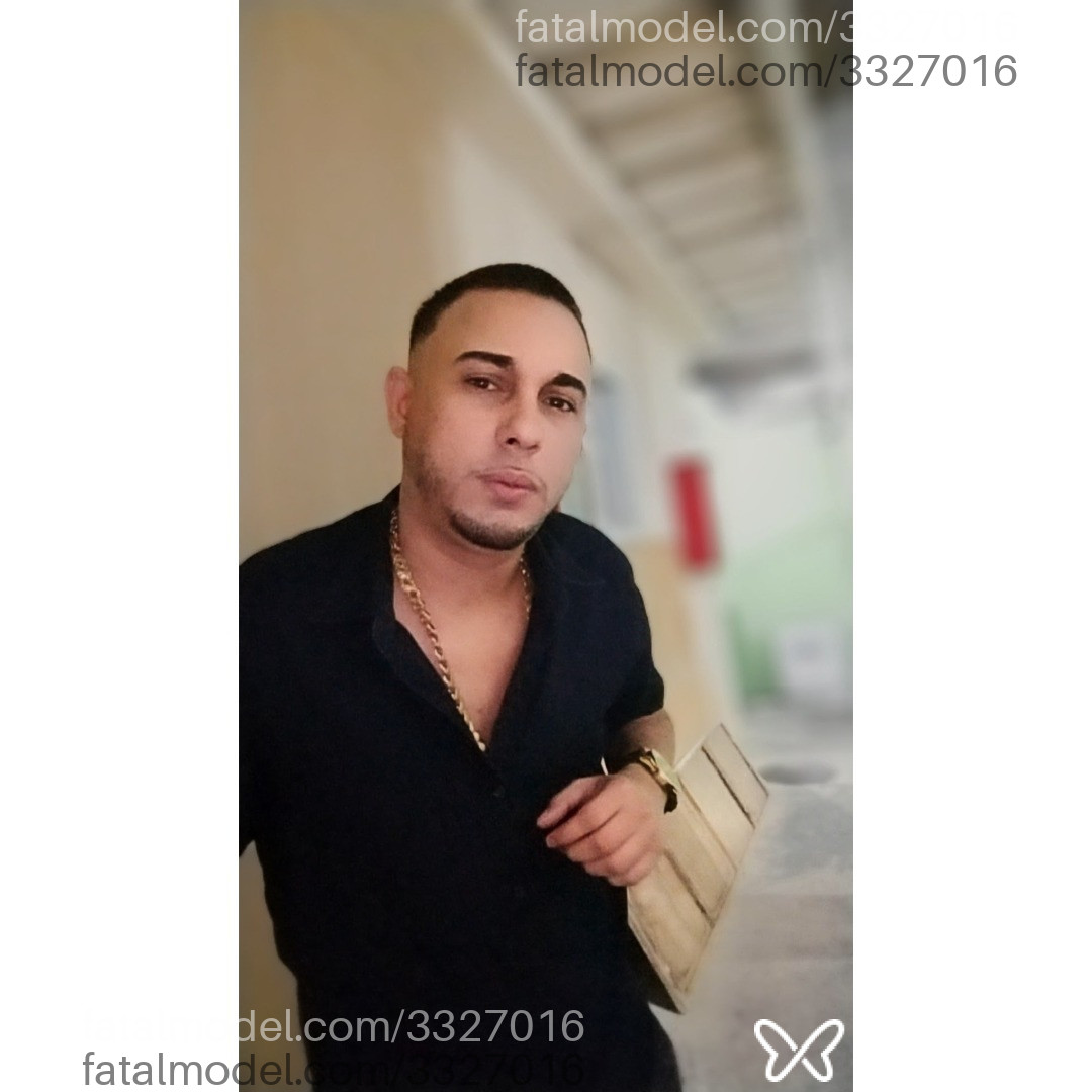 Acompanhante homem com cabelo castanho de olhos castanhos em Virtual - Gabriel Sousa