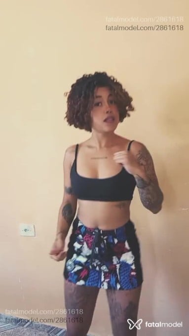 Acompanhante mulher com cabelo castanho de olhos castanhos - Milly Preta Rara Acompanhante mulher com cabelo castanho de olhos castanhos - Milly Preta Rara