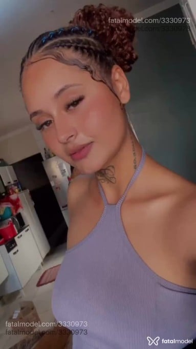 Acompanhante mulher com cabelo castanho de olhos mel em Campo Grande - Aurora