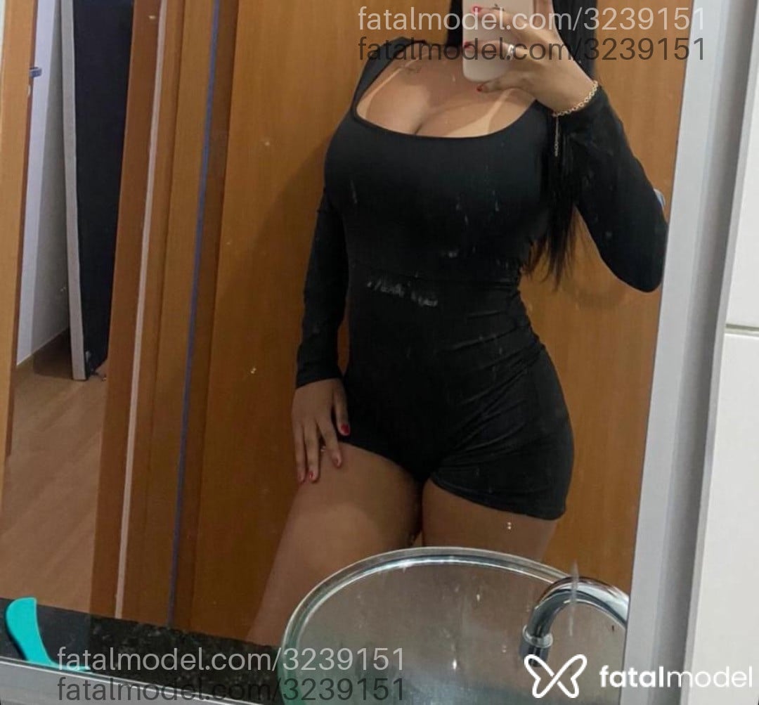 Acompanhante mulher loira (o) de olhos verdes em Navegantes - Melissa