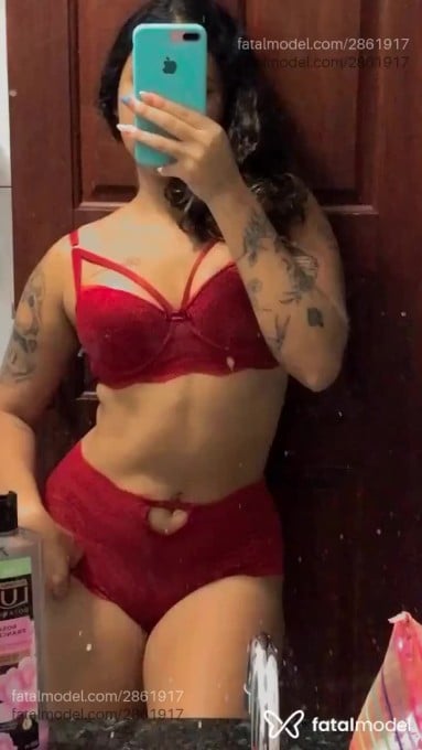 Acompanhante mulher com cabelo castanho de olhos pretos em Parauapebas Acompanhante mulher com cabelo castanho de olhos pretos em Parauapebas - Kiara Silva