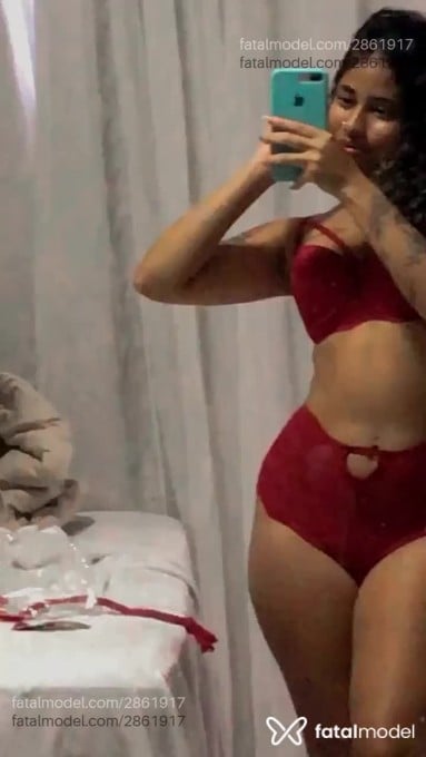 Acompanhante mulher com cabelo castanho de olhos pretos em Parauapebas Acompanhante mulher com cabelo castanho de olhos pretos em Parauapebas - Kiara Silva