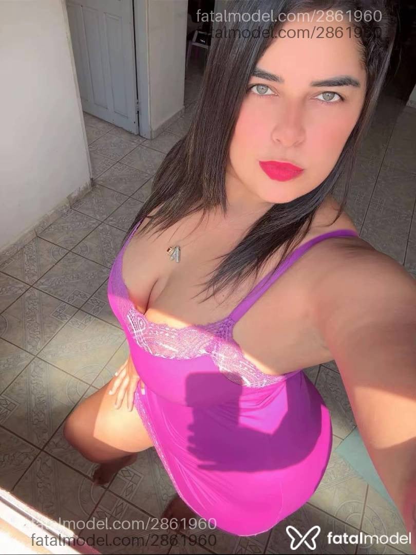 Acompanhante mulher loira (o) de olhos verdes - Mylla Santana