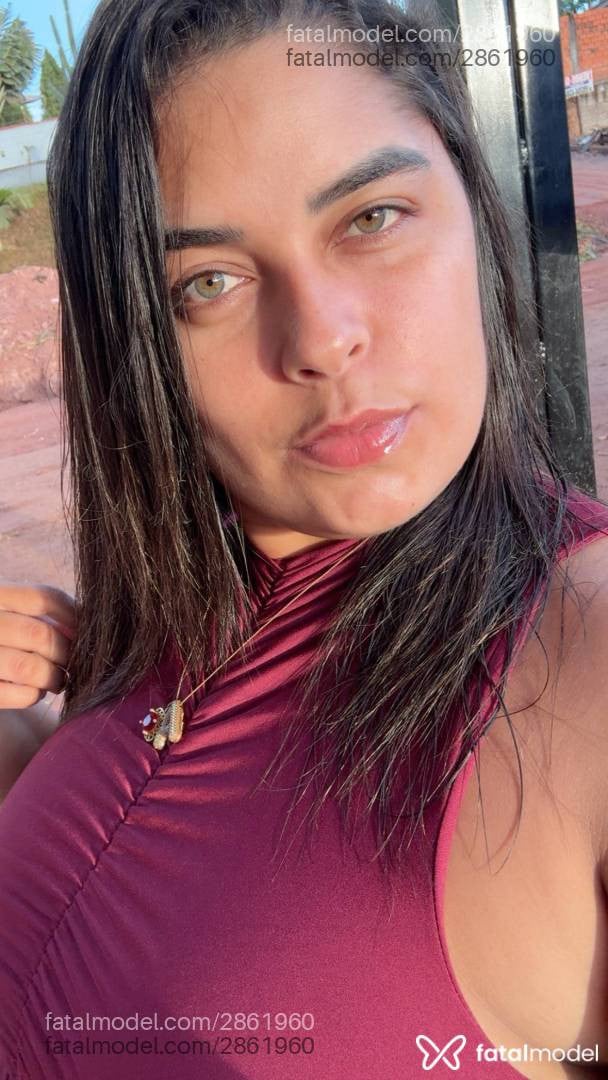 Acompanhante mulher loira (o) de olhos verdes em Cacoal - Mylla Santana