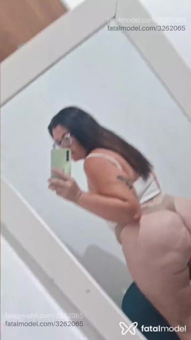 Acompanhante mulher com cabelo castanho de olhos mel em Arcoverde Acompanhante mulher com cabelo castanho de olhos mel em Arcoverde - Dessa