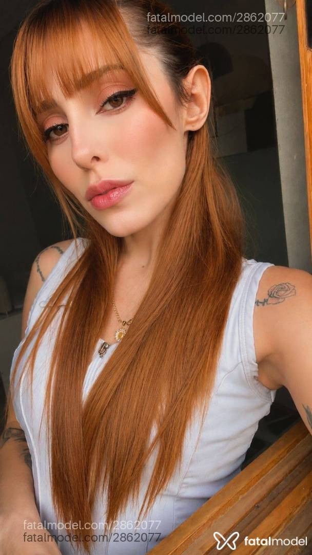 Acompanhante mulher ruiva (o) de olhos mel - Luuaa Acompanhante mulher ruiva (o) de olhos mel - Luuaa