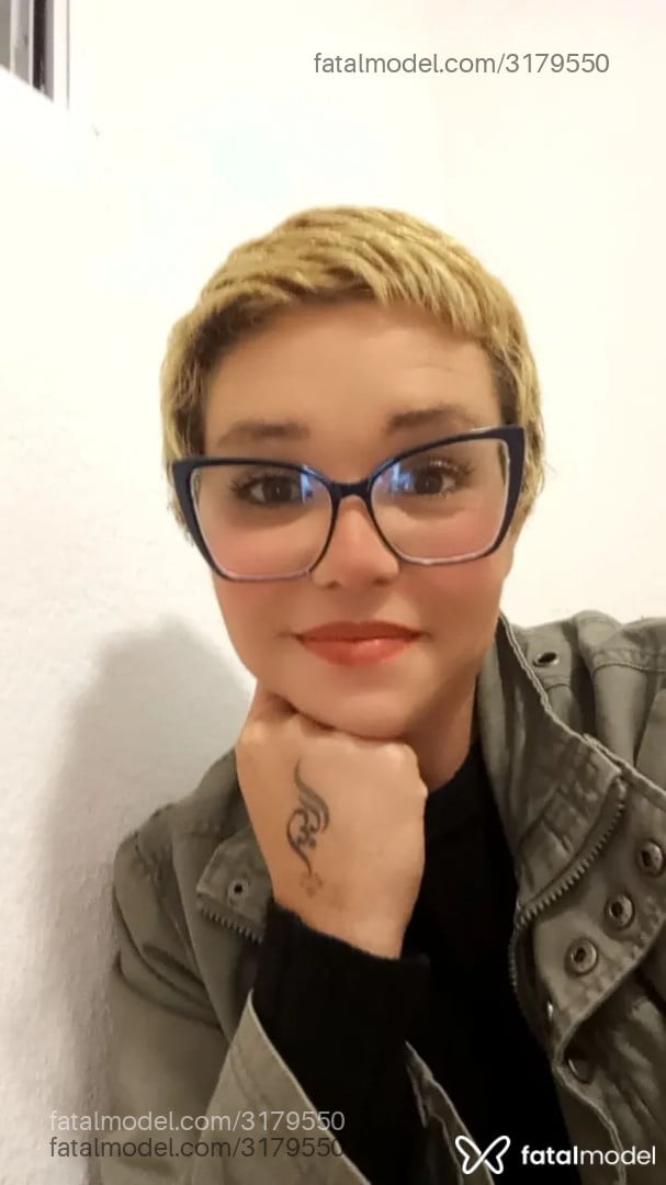 Acompanhante mulher loira (o) de olhos castanhos em Canoas - Kelly