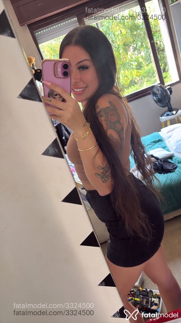 Acompanhante mulher com cabelo castanho de olhos mel em Porto Alegre - Morena