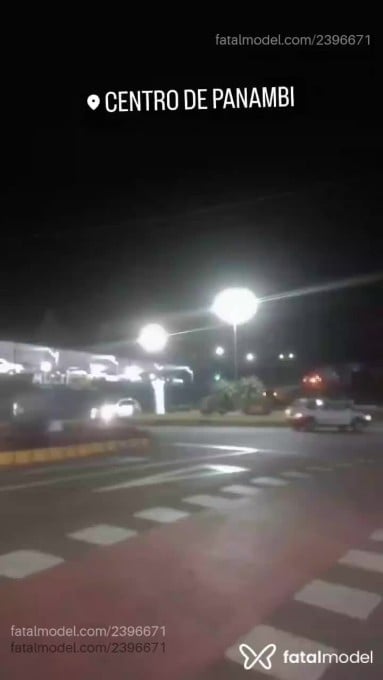 Acompanhante homem com cabelo castanho de olhos castanhos - Jaja