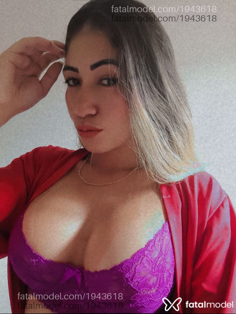 Acompanhante mulher loira (o) de olhos castanhos em Barretos - Laura