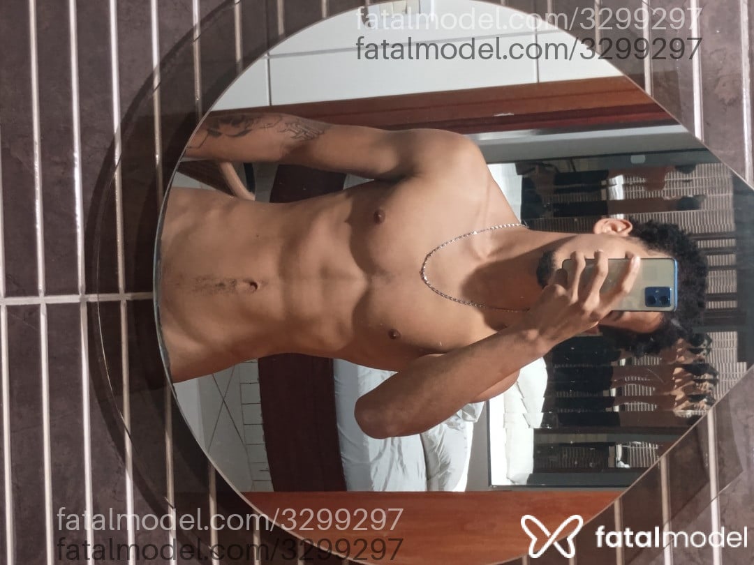 Acompanhante homem com cabelo castanho de olhos castanhos em Barretos Acompanhante homem com cabelo castanho de olhos castanhos em Barretos - Araujo
