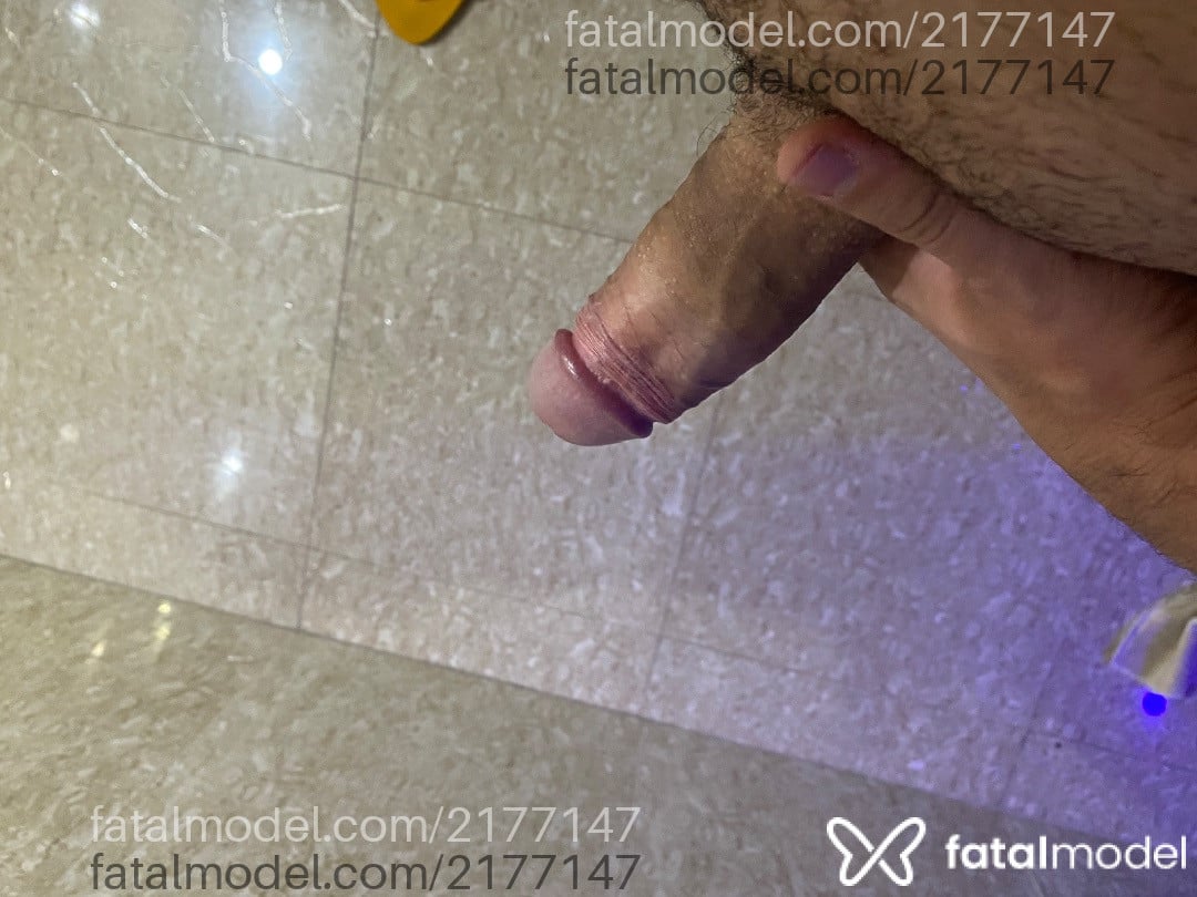Acompanhante homem com cabelo castanho de olhos castanhos em São José Acompanhante homem com cabelo castanho de olhos castanhos em São José - Gutinho