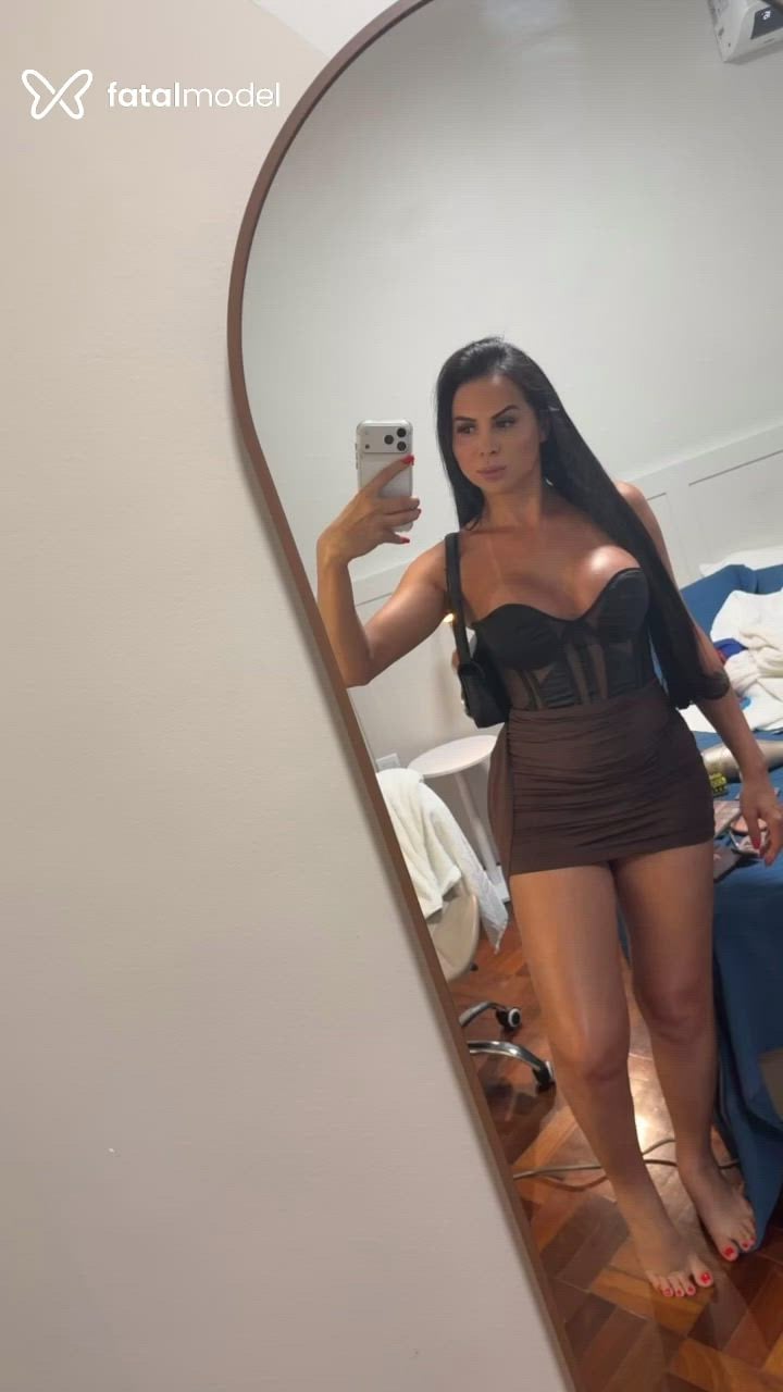 Acompanhante travesti morena (o) de olhos castanhos - Liahzinha