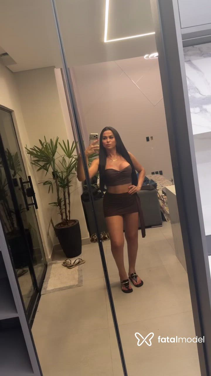 Acompanhante travesti morena (o) de olhos castanhos - Liahzinha