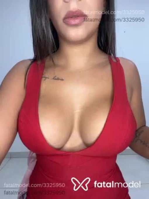 Acompanhante mulher com cabelo castanho de olhos castanhos em Virtual - Bella Jade