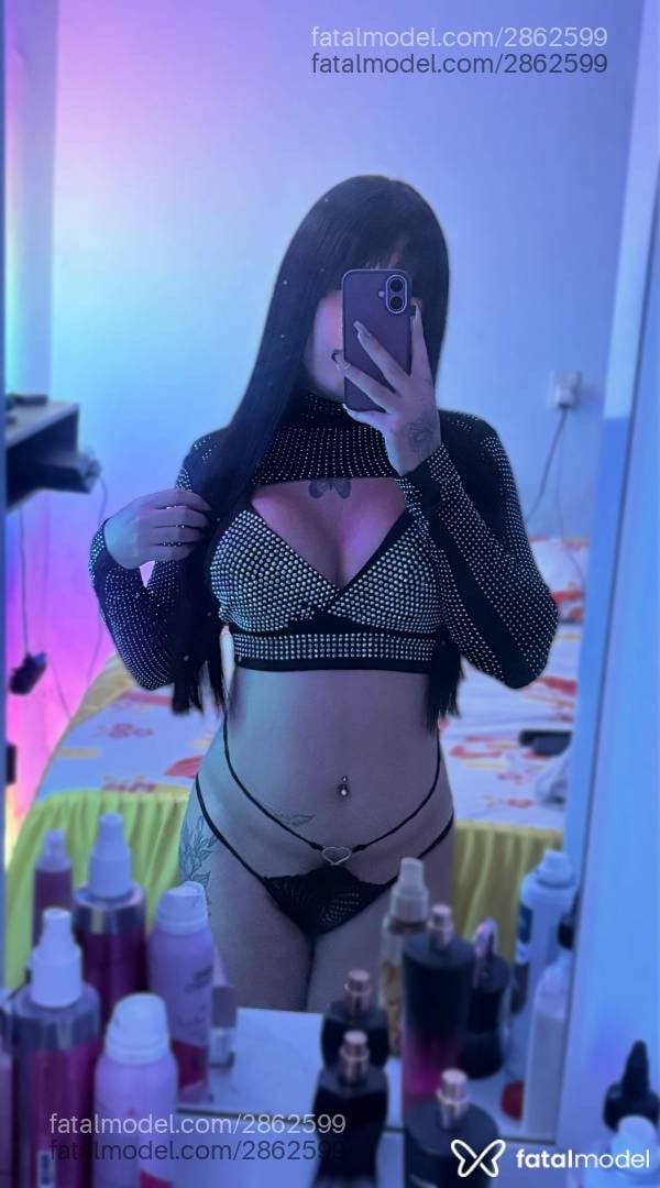 Acompanhante mulher trans com cabelo castanho de olhos mel em Caldas Novas - Gabrielly Souza