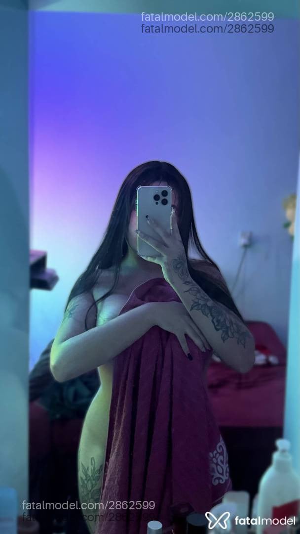 Acompanhante mulher trans com cabelo castanho de olhos mel - Gabrielly Souza Acompanhante mulher trans com cabelo castanho de olhos mel - Gabrielly Souza
