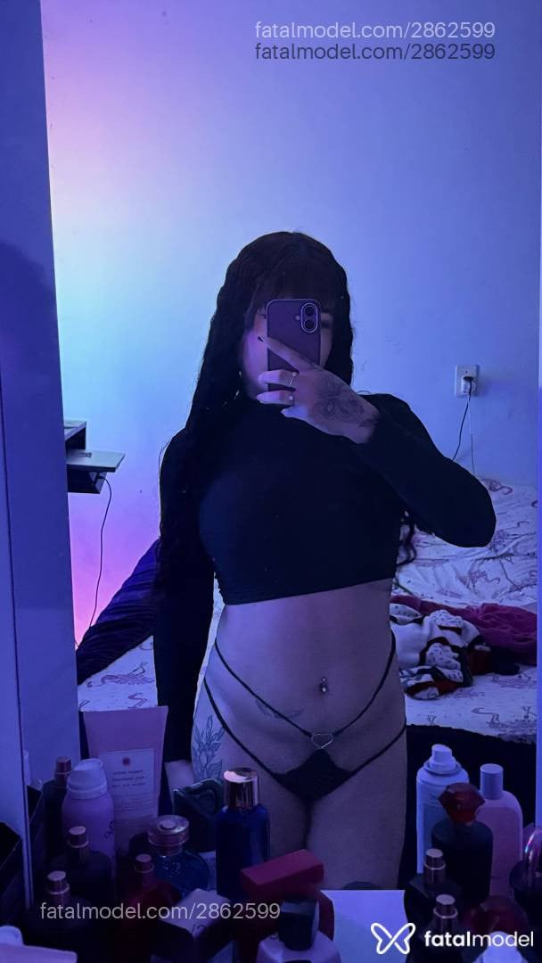 Acompanhante mulher trans com cabelo castanho de olhos mel em Caldas Novas - Gabrielly Souza