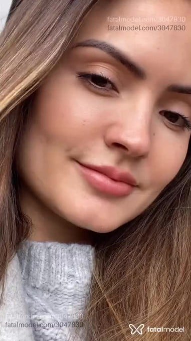 Acompanhante mulher loira (o) de olhos castanhos em Goiânia - Angelina Bianchi