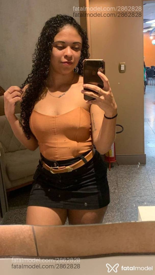 Acompanhante mulher morena (o) de olhos castanhos - Andressa Oliver
