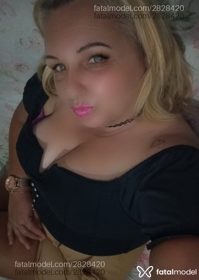 Acompanhante mulher loira (o) de olhos castanhos em Araranguá Acompanhante mulher loira (o) de olhos castanhos em Araranguá - Tais Pitanguinha