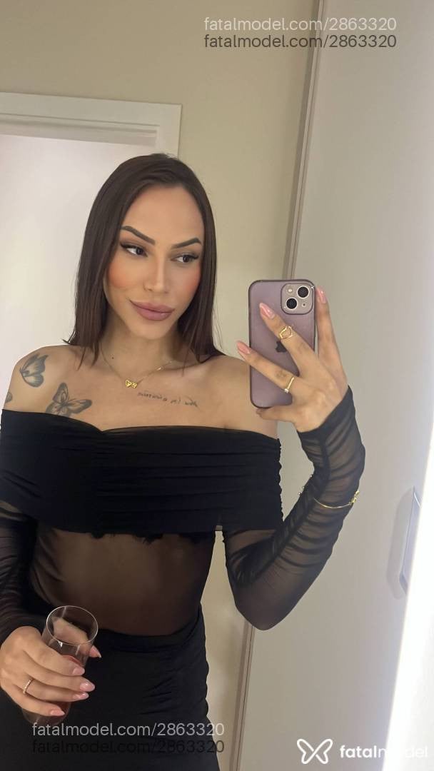 Acompanhante mulher trans morena (o) de olhos castanhos em São José dos Campos - Bruna Lins