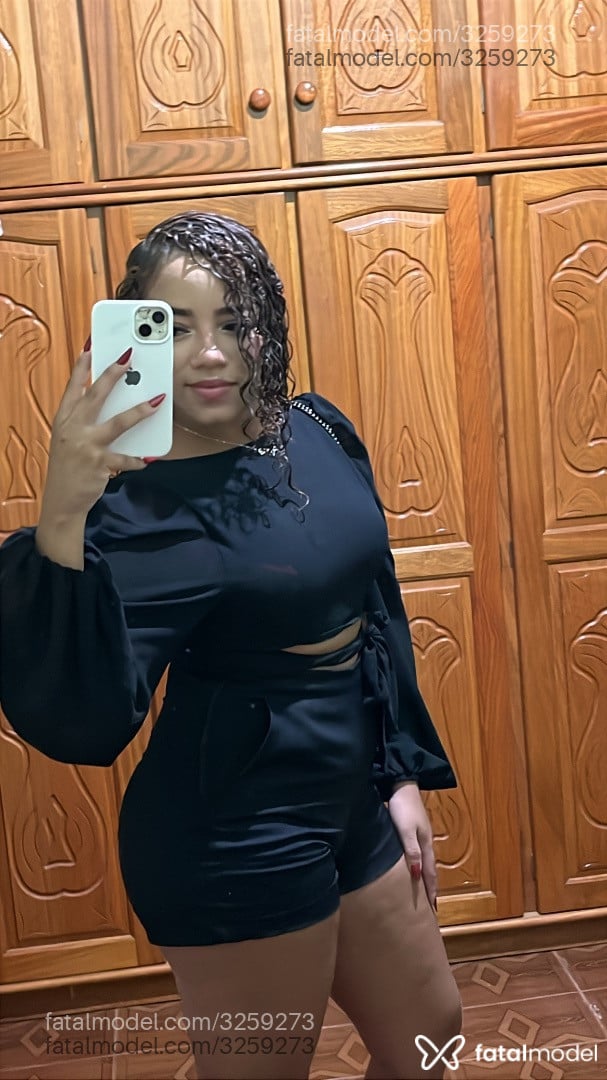 Acompanhante mulher loira (o) de olhos castanhos em Matupá - Julia Conce