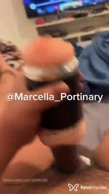 Acompanhante mulher trans loira (o) de olhos mel em Campinas Acompanhante mulher trans loira (o) de olhos mel em Campinas - Marcella Portinary