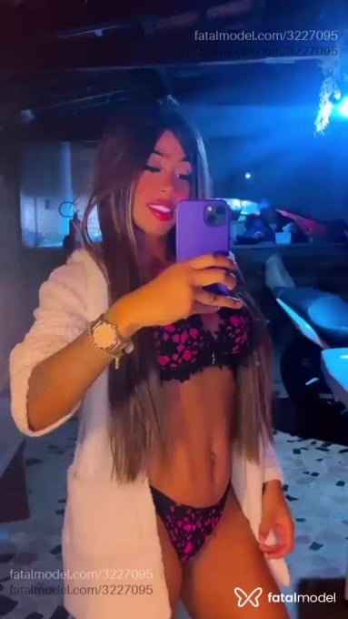Acompanhante mulher morena (o) de olhos pretos em Atibaia - Tauane