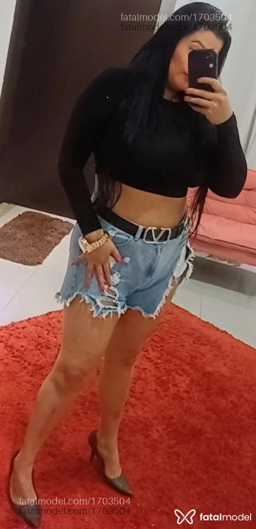 Acompanhante mulher morena (o) de olhos castanhos em Rio Verde - Laura