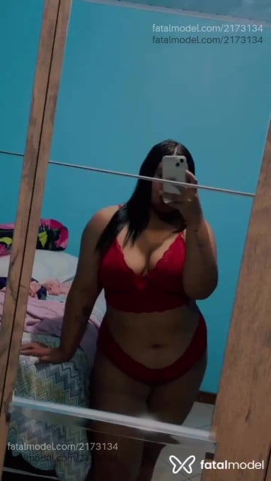 Acompanhante mulher morena (o) de olhos pretos em Curitiba Acompanhante mulher morena (o) de olhos pretos em Curitiba - Nanda Rodrigues