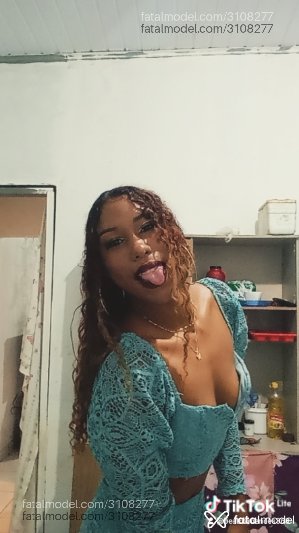 Acompanhante mulher loira (o) de olhos pretos em Parauapebas - Morena