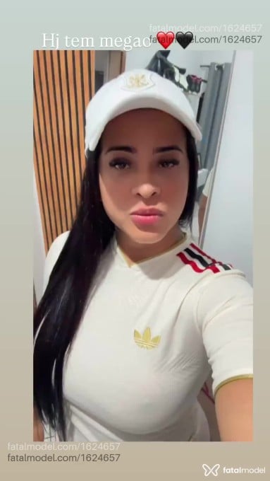 Acompanhante mulher trans com cabelo castanho de olhos castanhos em Cachoeiro de Itapemirim - Bruninha