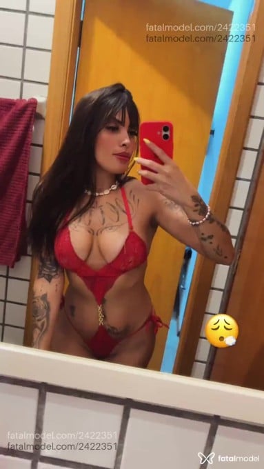 Acompanhante mulher com cabelo castanho de olhos castanhos - Gaby Mj