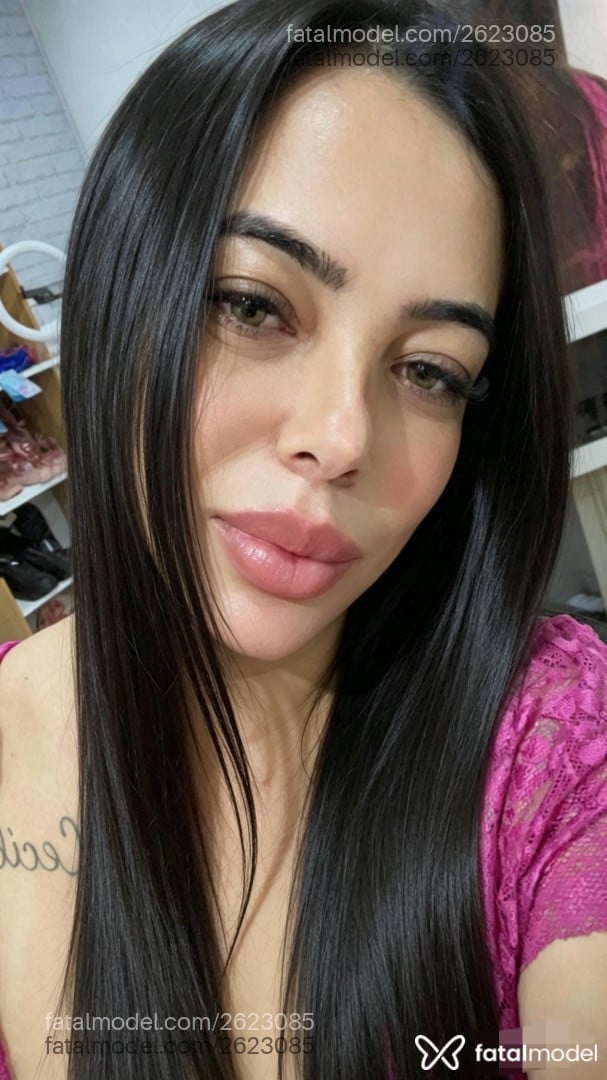 Acompanhante mulher morena (o) de olhos verdes em São Paulo - Luanna Bittencourt