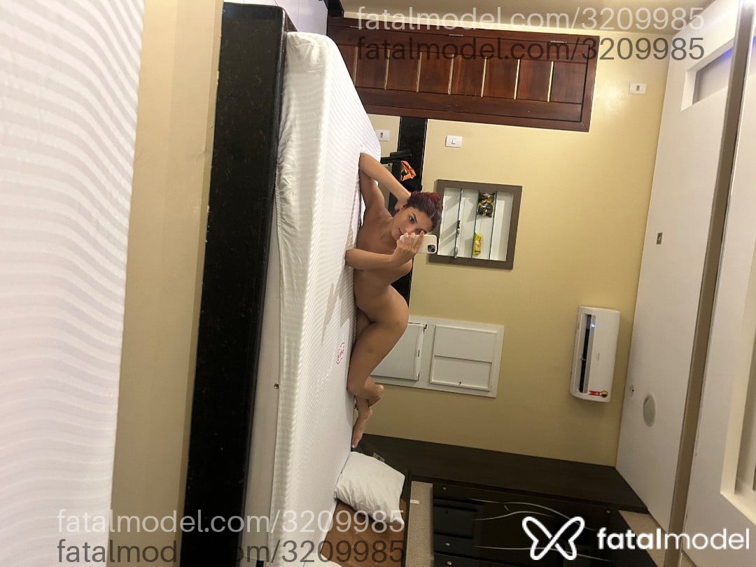 Acompanhante mulher trans ruiva (o) de olhos castanhos em Fortaleza - Penélope