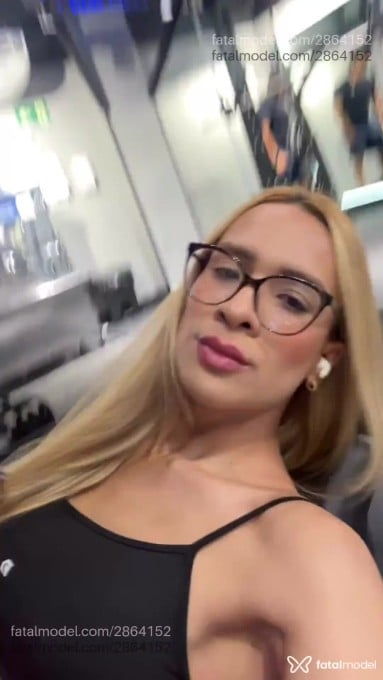 Acompanhante mulher trans loira (o) de olhos pretos em São Paulo - Annelise