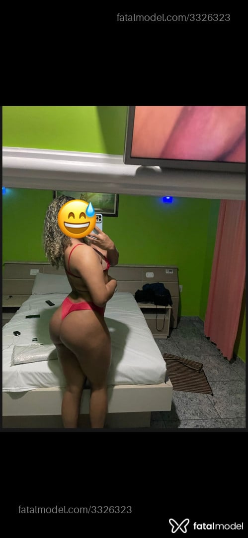 Acompanhante mulher trans loira (o) de olhos mel em Porto Alegre - Brenda Mychells