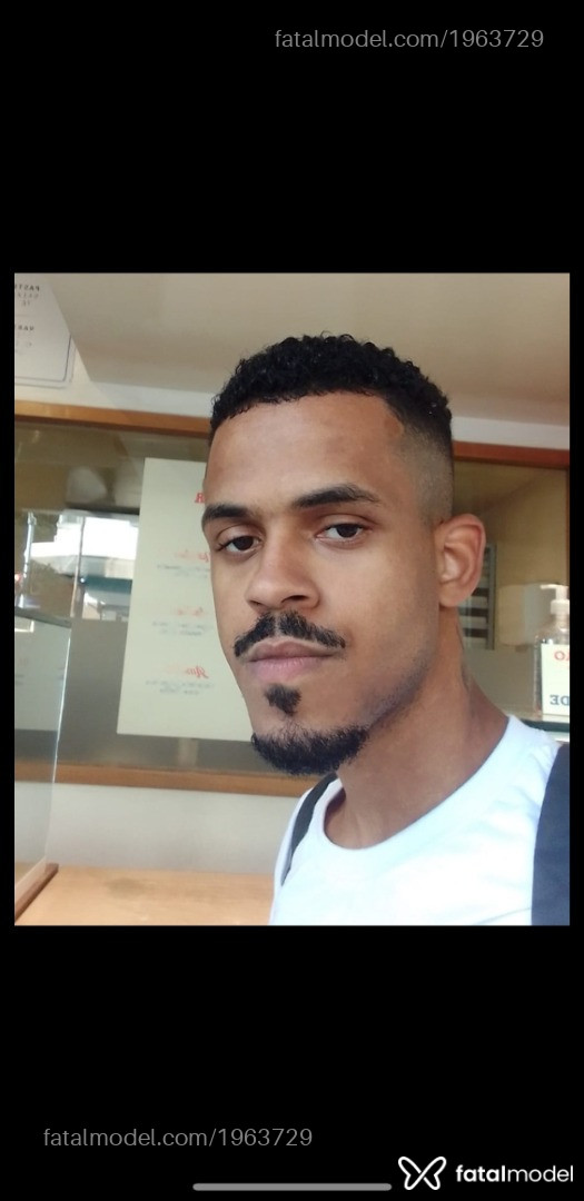 Acompanhante homem morena (o) de olhos pretos - Xacau