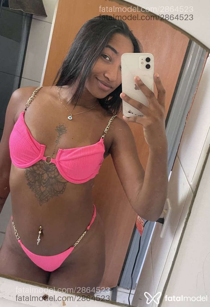 Acompanhante mulher morena (o) de olhos castanhos em Rio de Janeiro - Julia Alves