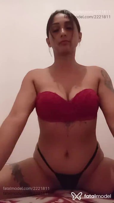 Acompanhante mulher morena (o) de olhos castanhos em Jaraguá do Sul - Rosa Reis