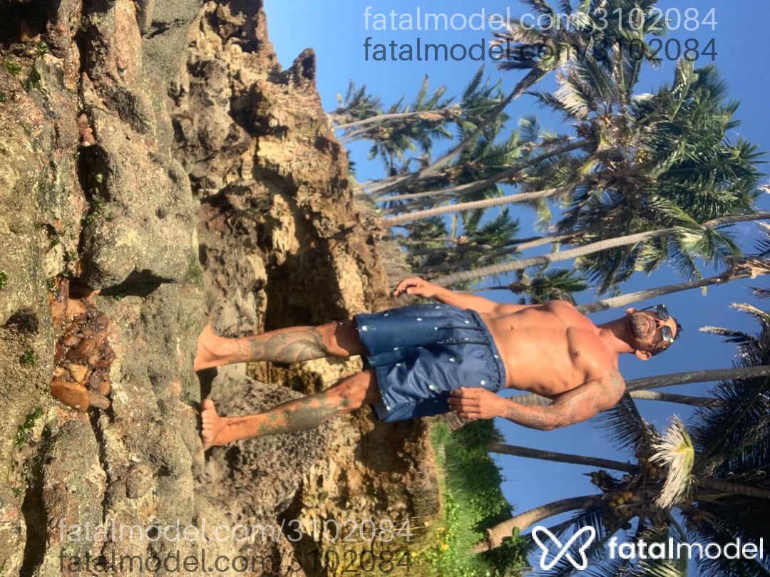 Acompanhante homem com cabelo castanho de olhos castanhos em Fortaleza - Thiago