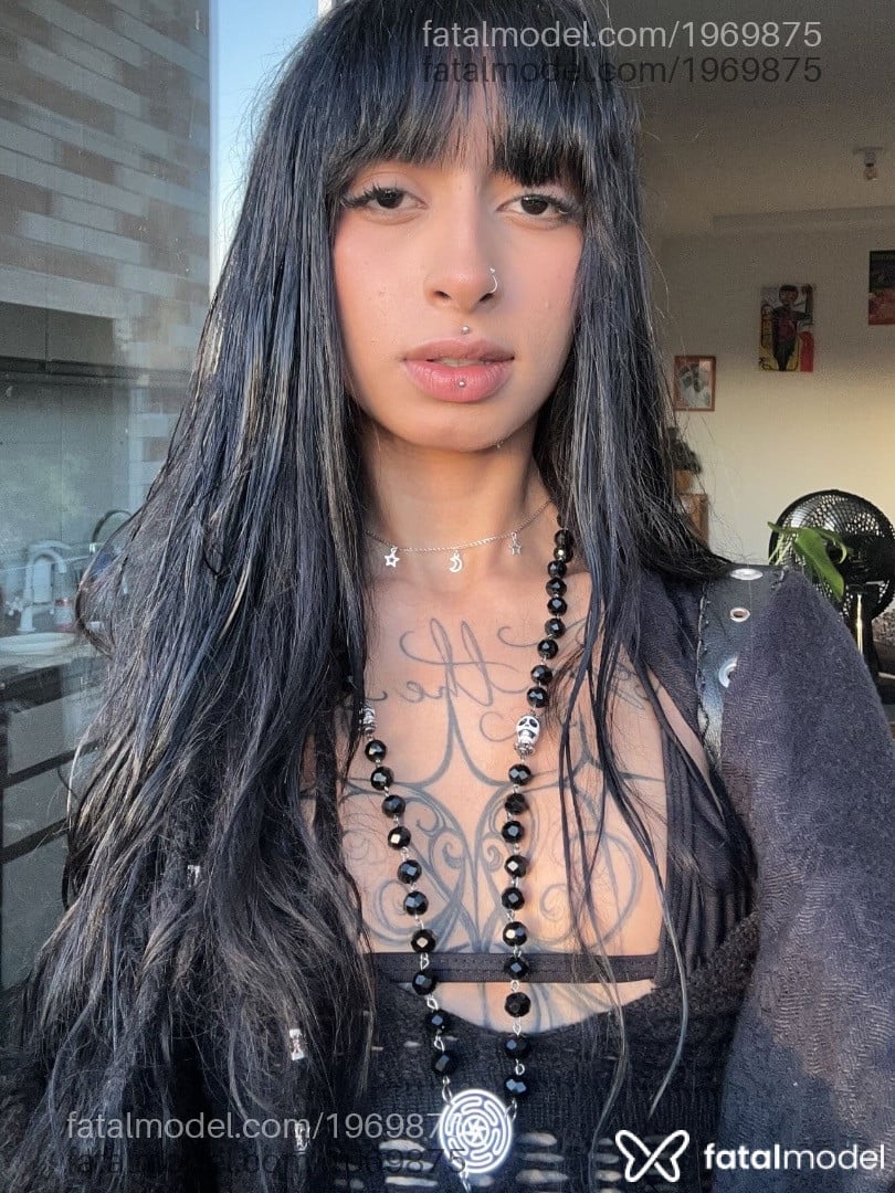 Acompanhante mulher morena (o) de olhos pretos em Brasília - Lua