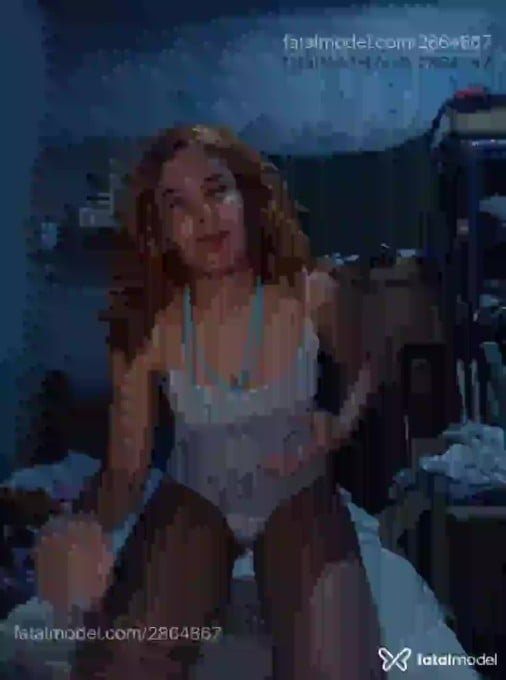 Acompanhante mulher ruiva (o) de olhos castanhos em Virtual - Cintia