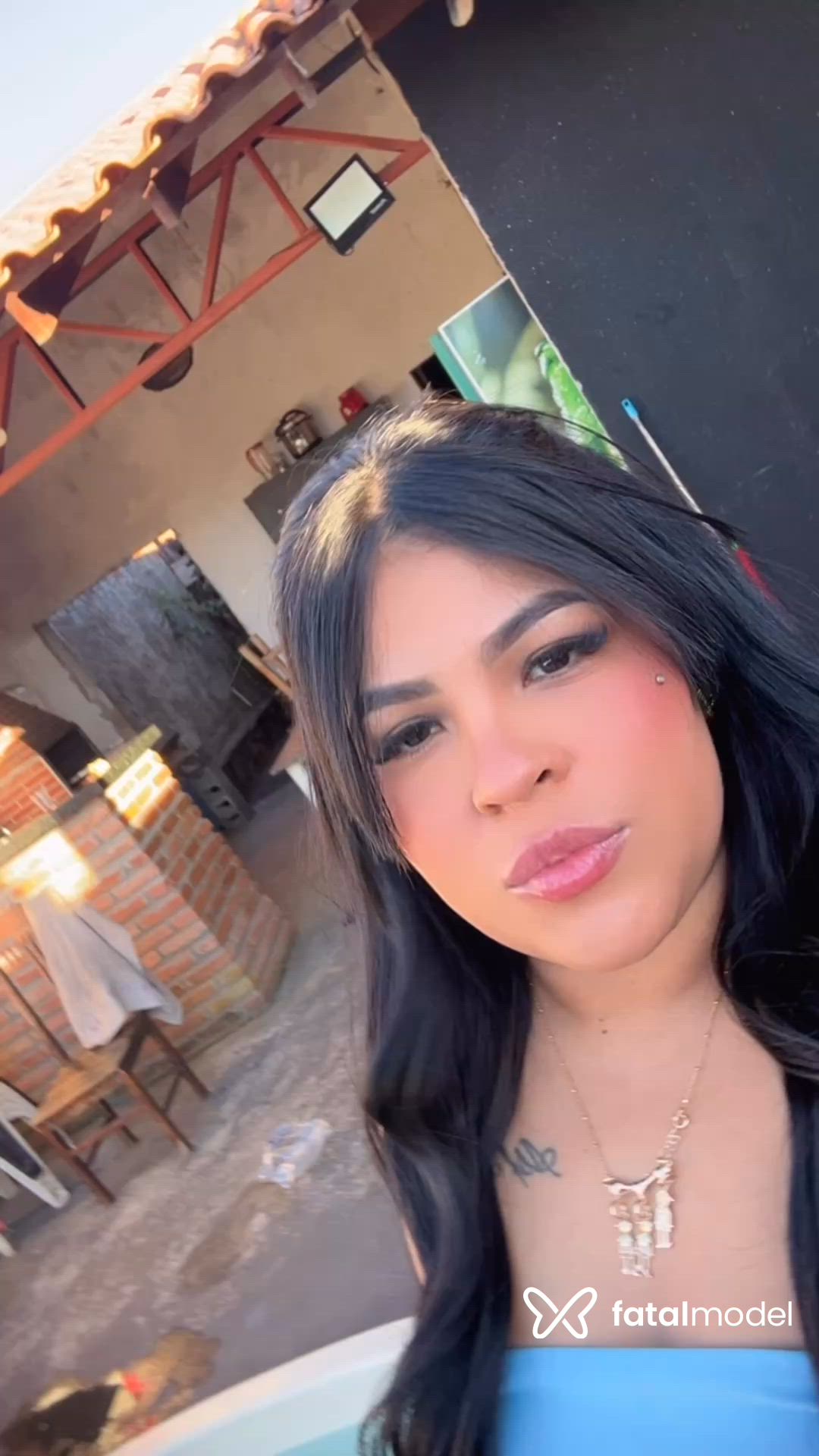 Acompanhante mulher morena (o) de olhos castanhos - Julia