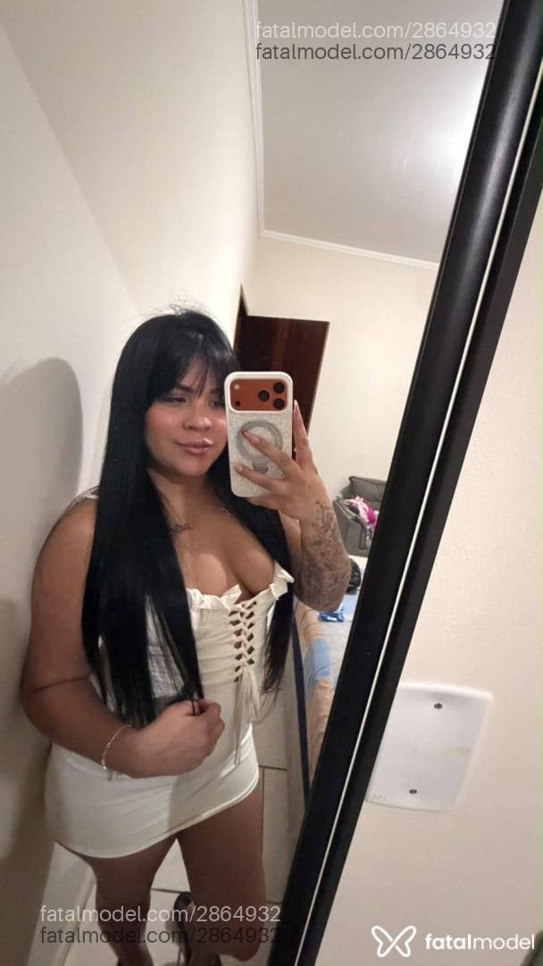 Acompanhante mulher morena (o) de olhos castanhos - Melissa